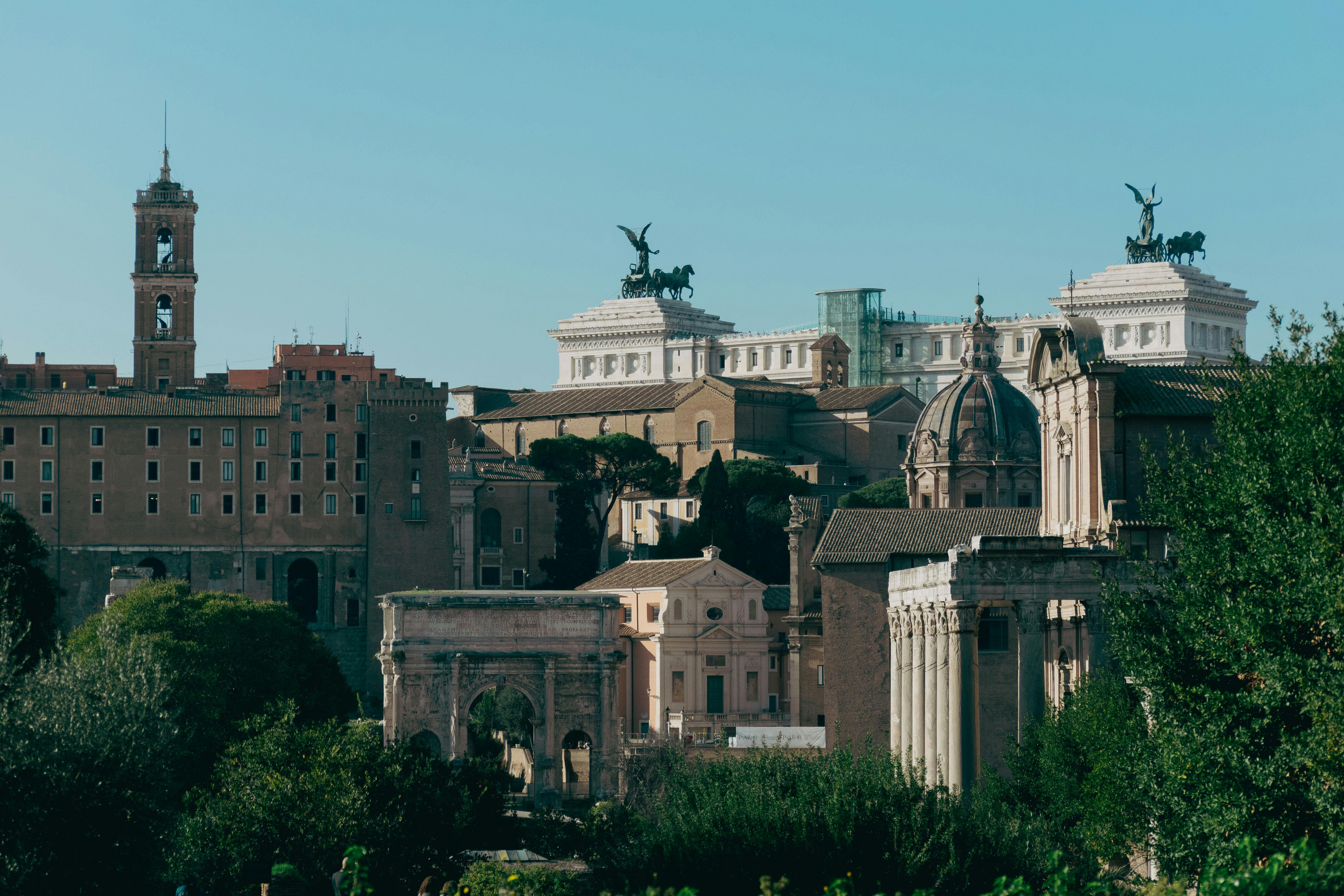 Rome Historic Landmarks Ancient Roman landmarks and architecture